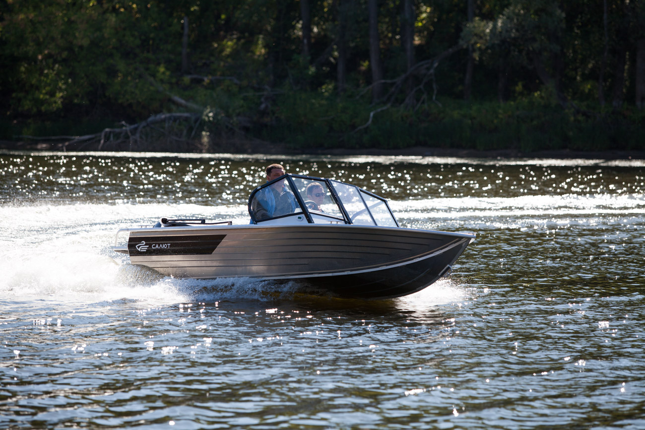 Лодка алюминиевая Салют Pro 430 BowDeck Transformer