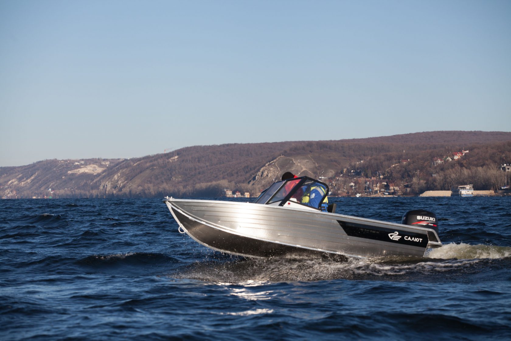 Лодка алюминиевая Салют Pro 430 BowRider-Br