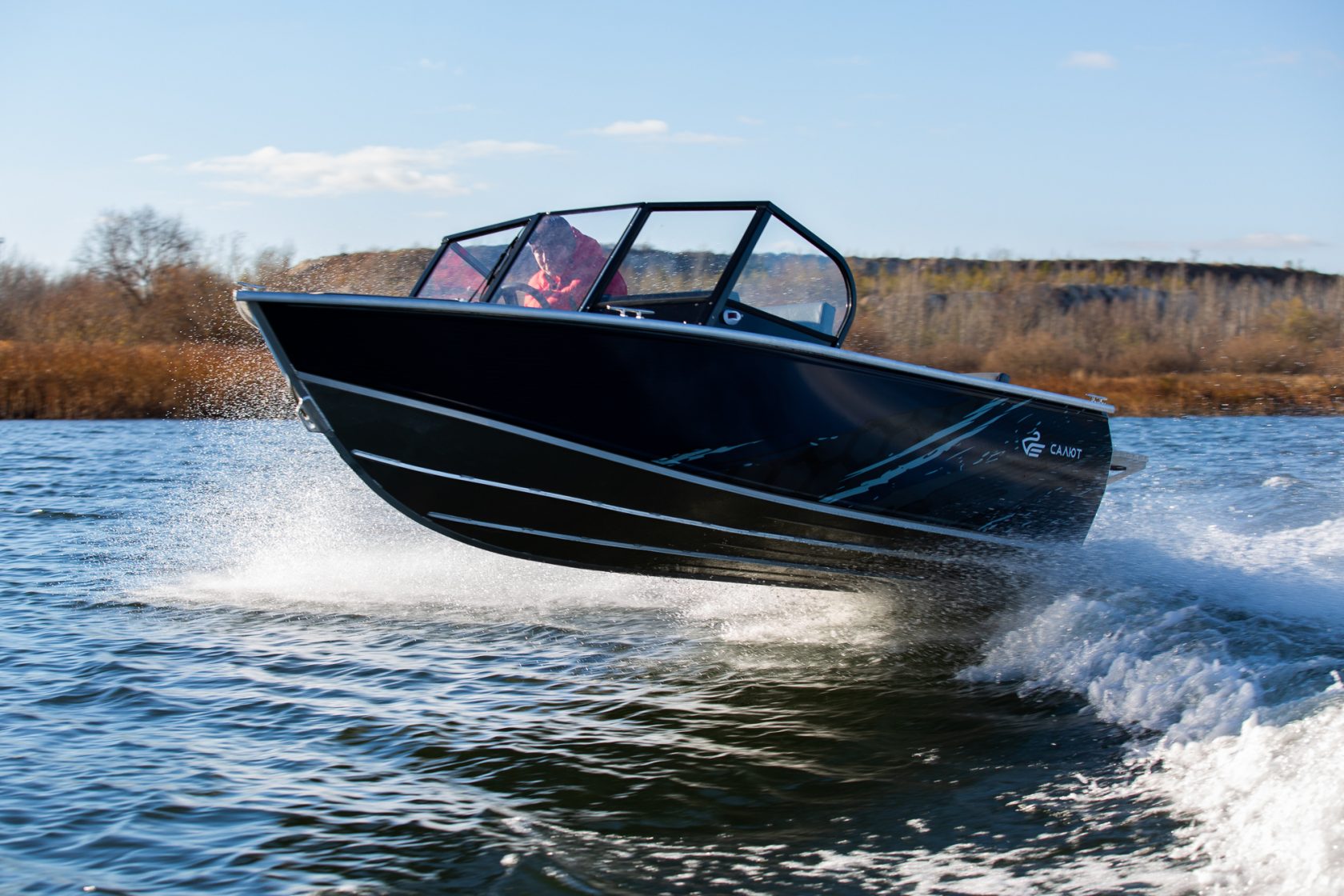 Лодка алюминиевая Салют Pro 480 Neo BowDeck Transformer