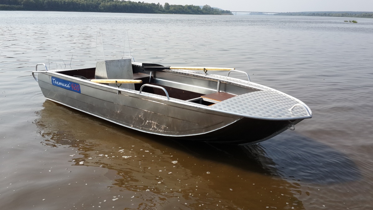 Лодка алюминиевая Тактика 420 Р