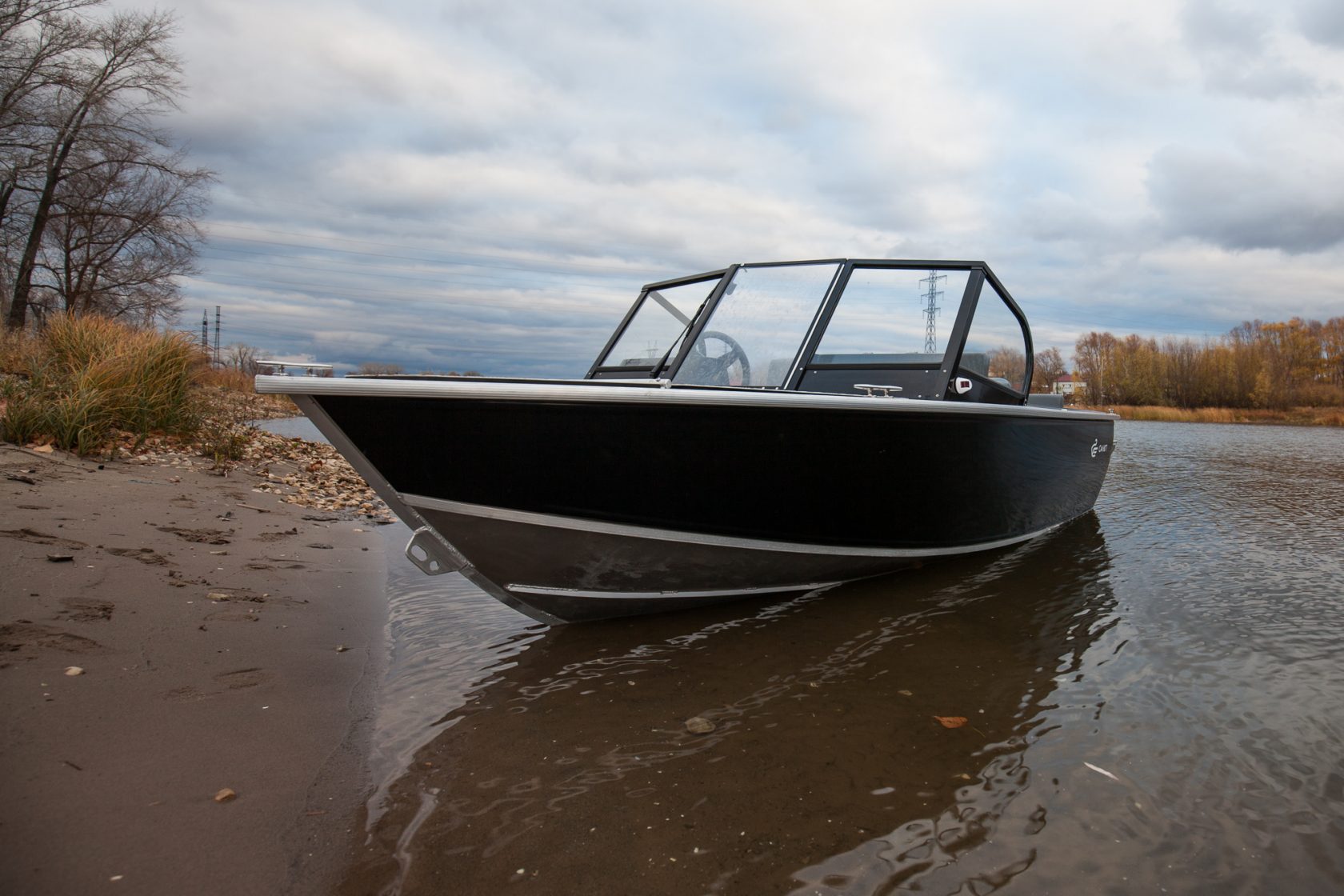 Лодка алюминиевая Салют 480 Neo BowRider LargeBow Fish Pro