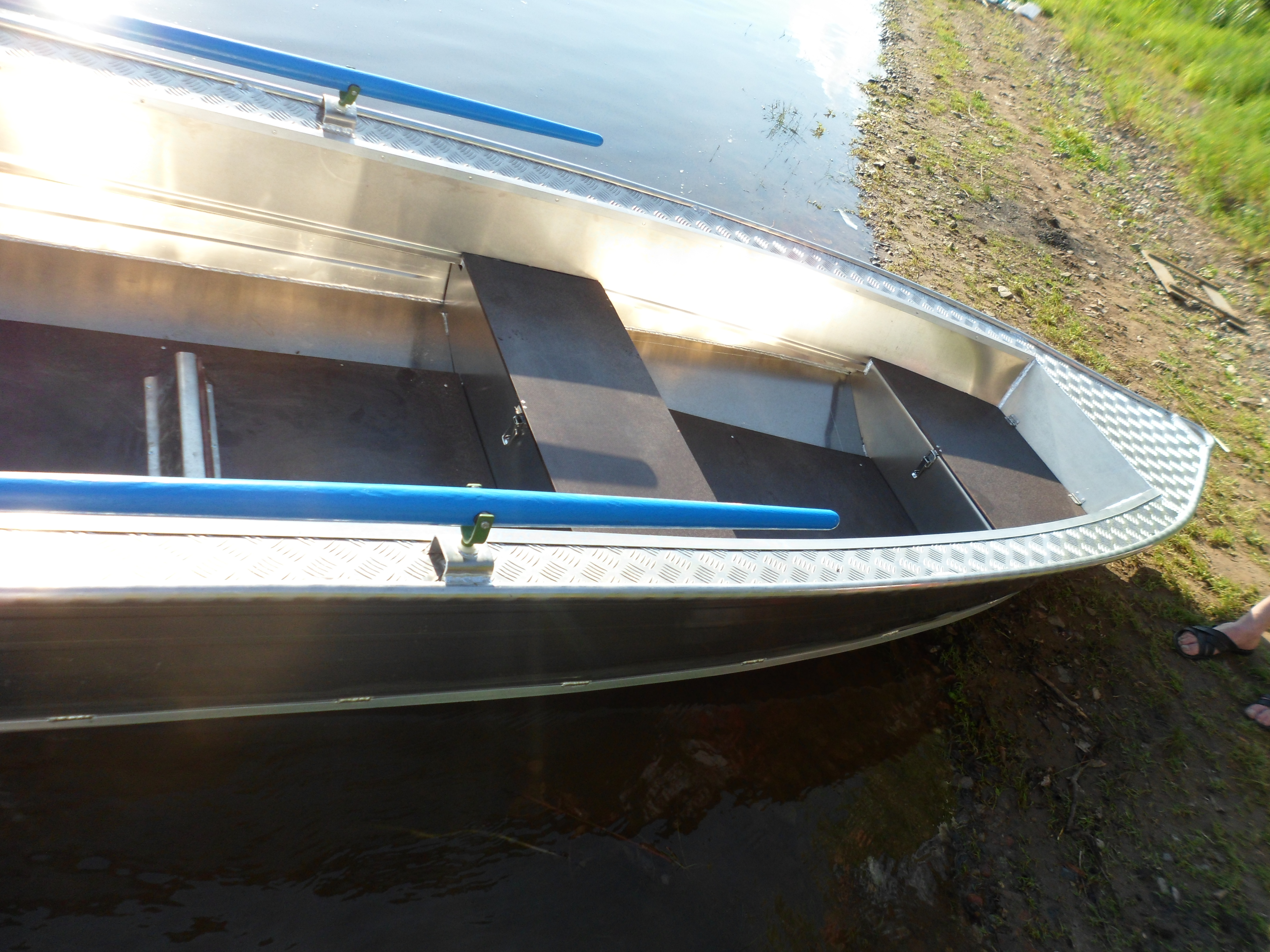 Лодка алюминиевая Wyatboat 390